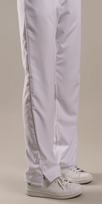 White Lama Fluid Resistant